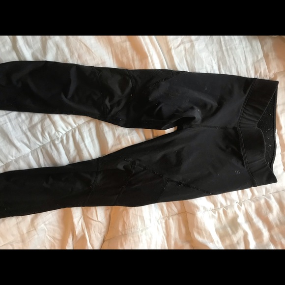 black athletic leggings - Picture 2 of 4